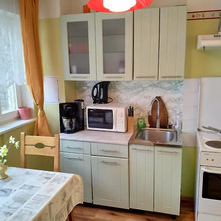 Pikk 18 Apartman *
